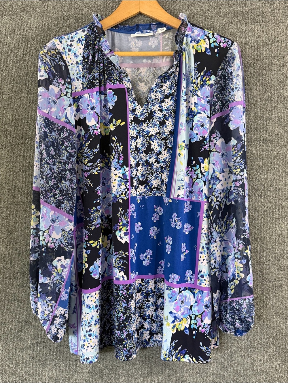 Susan Graver 1X Liquid Knit Patchwork Floral Split Neck Sheer Sleeve Tunic Top